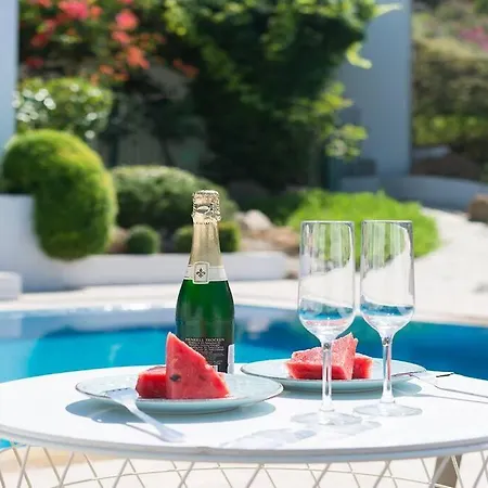 Villa Sunshine Very Close To The *