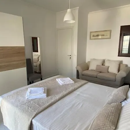 Sunshine Very Close To The Líndos