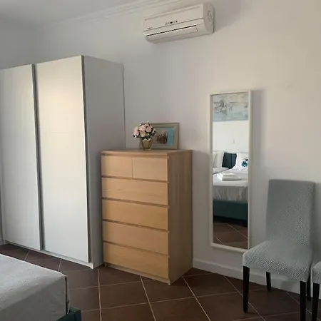 Sunshine Very Close To The * Λίνδος