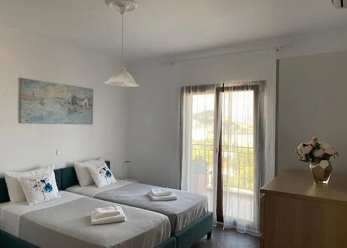 Sunshine Very Close To The Líndosz