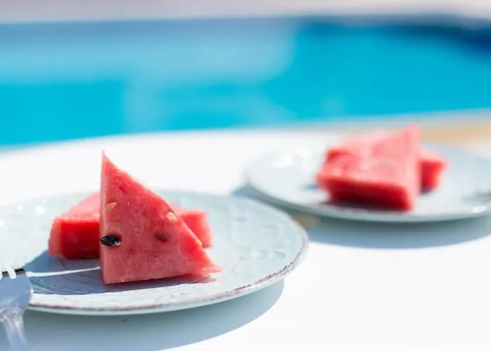 Villa Sunshine Very Close To The *