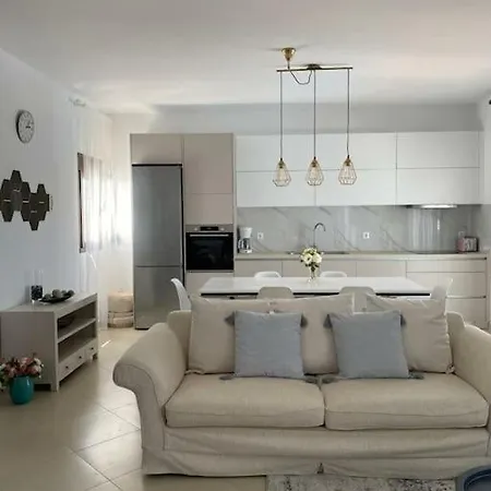 Sunshine Very Close To The リンドス